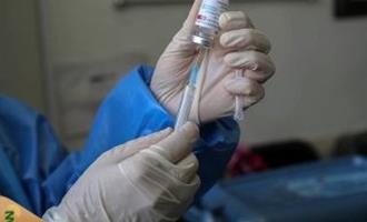 رئیس هلال احمر خواستار اضافه شدن واکسن‌های ایرانی به سبد واکسن حجاج شد
