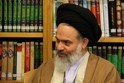 امام خمینی به مسلمانان عزت داد