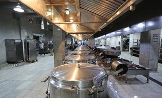 برنامه ریزی برای تغذیه زائران حج 98 زیر نظر کارشناسان مجرب/آماده شدن آشپزخانه های نیمه صنعتی برای طبخ غذای زائران ایرانی