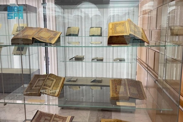 نمایش نسخه‌های خطی قرآن در ریاض