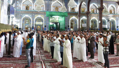 نماز عيد فطر در كربلا اقامه‌ شد