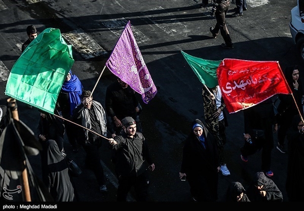 مداحان عرب‌زبان مقیم ایران راهی عراق می‌شوند / اعزام محدود سخنرانان و مداحان به راهپیمایی اربعین