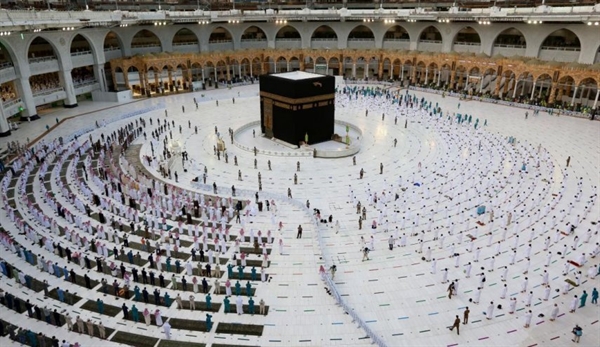 کمک به پروژه «زمین سبز» با خورشیدی شدن بزرگ ترین مسجد جهان در مکه